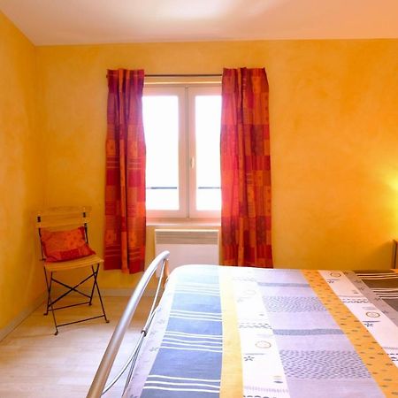 Domaine Des Marrans Bed and Breakfast Fleurie Eksteriør billede
