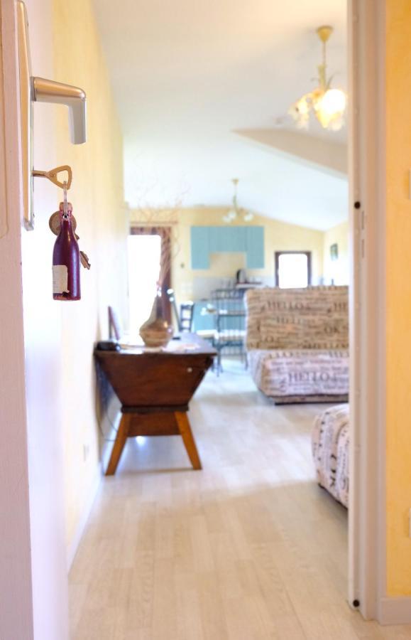 Domaine Des Marrans Bed and Breakfast Fleurie Eksteriør billede